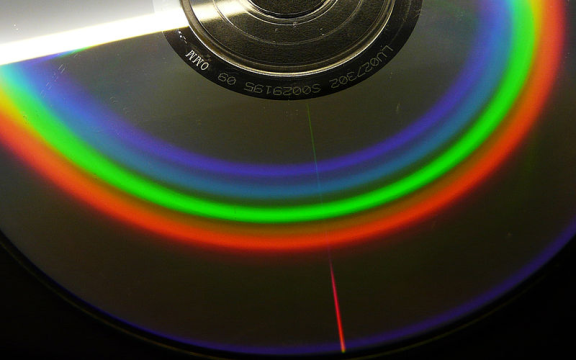 fluorescent_lamp_spectrum-576x360.png